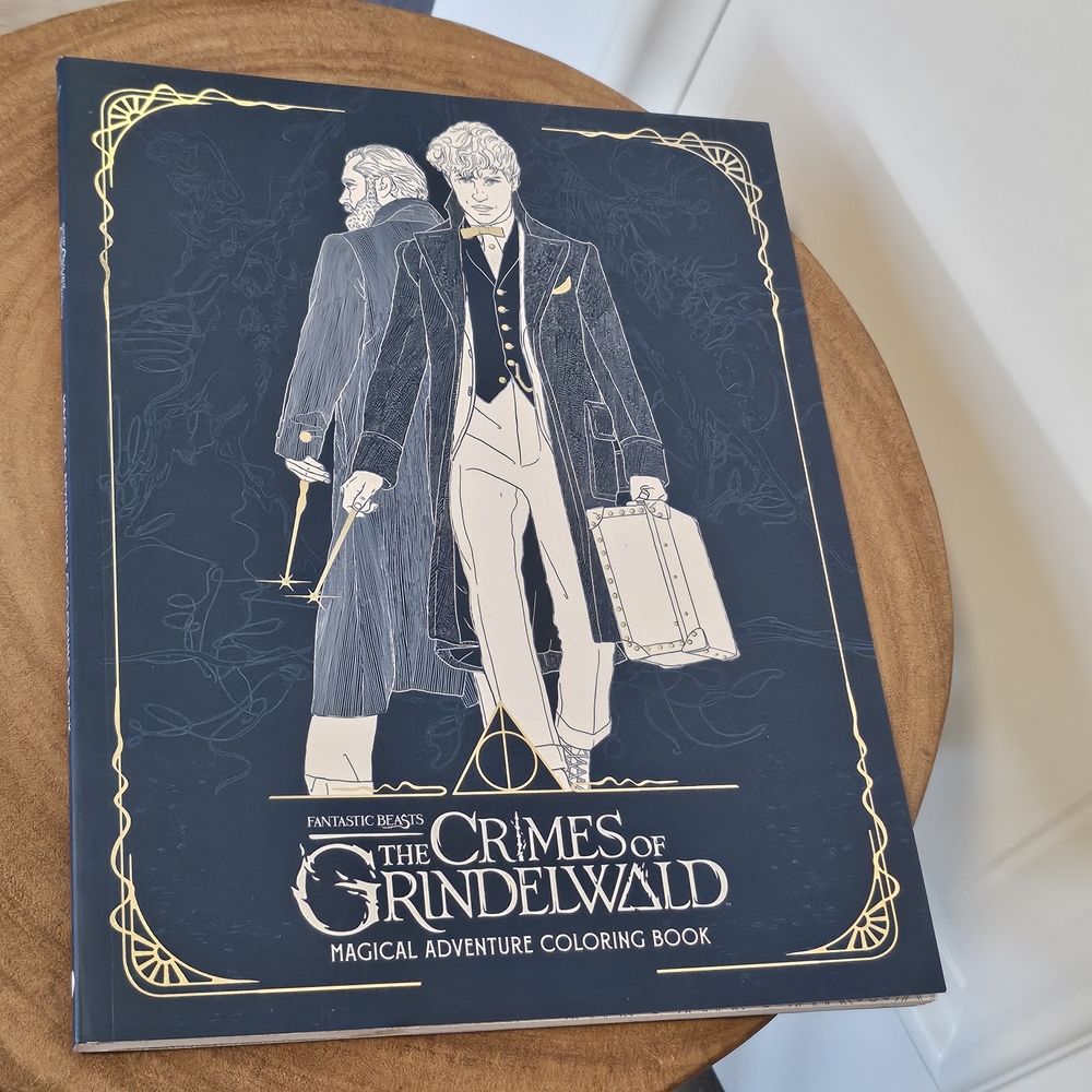💙 Fantastic Beasts: The Crimes Of Grindelwald Colouring Book
